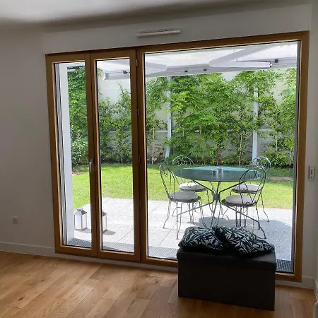 شقة Stylish 3-bedroom With Garden In The Eiffel Tower Area