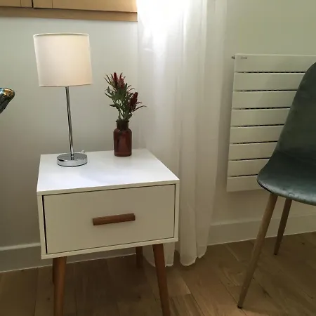 شقة Stylish 3-bedroom With Garden In The Eiffel Tower Area *