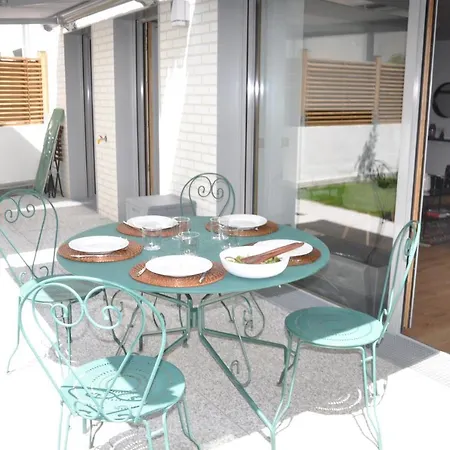 شقة Stylish 3-bedroom With Garden In The Eiffel Tower Area باريس