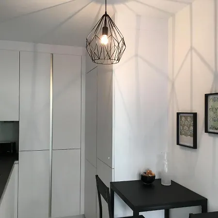 شقة Stylish 3-bedroom With Garden In The Eiffel Tower Area باريس